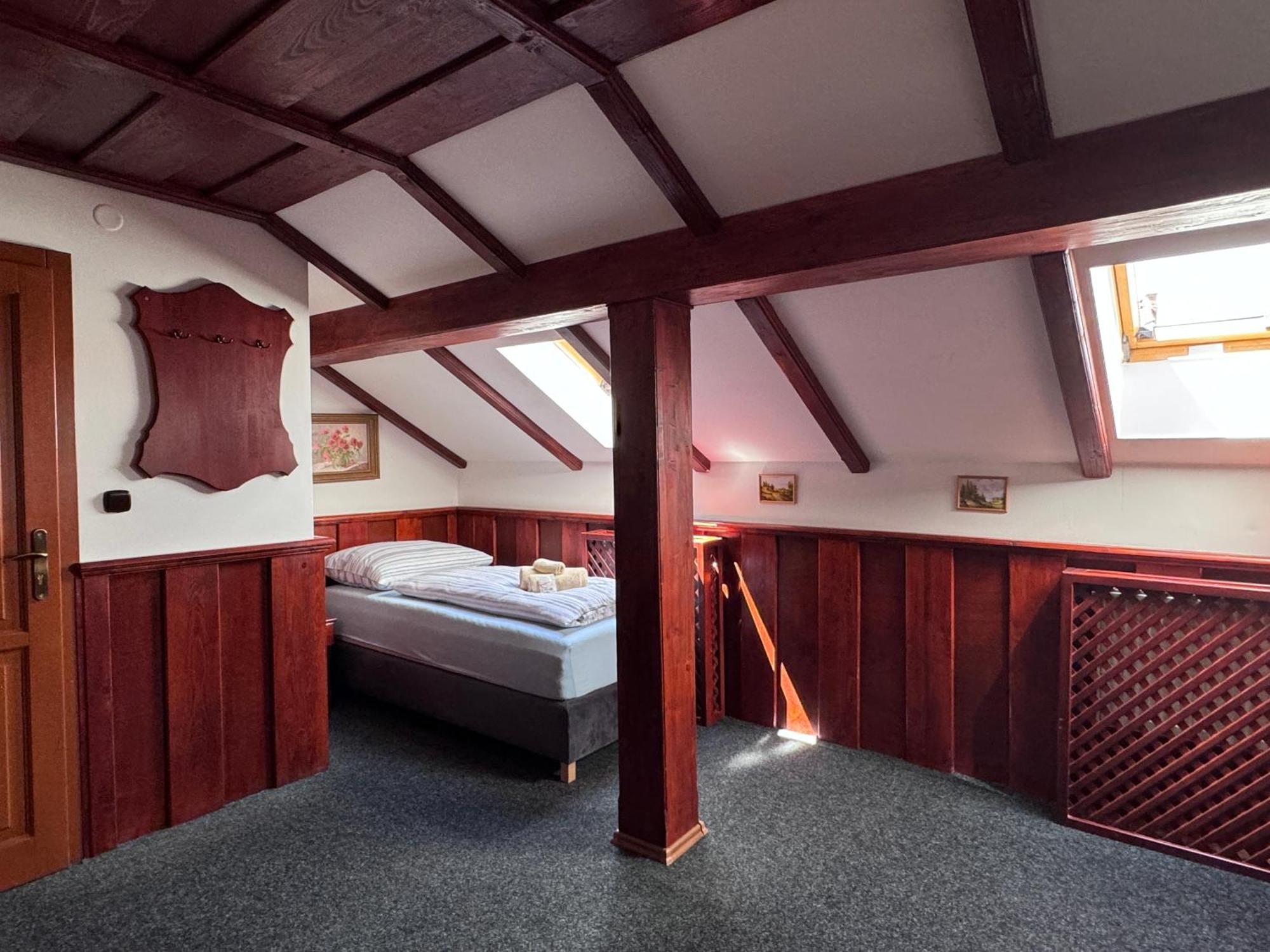 Penzion Grand, Self Check-In, Free Private Parking Banska Bystrica Exterior photo