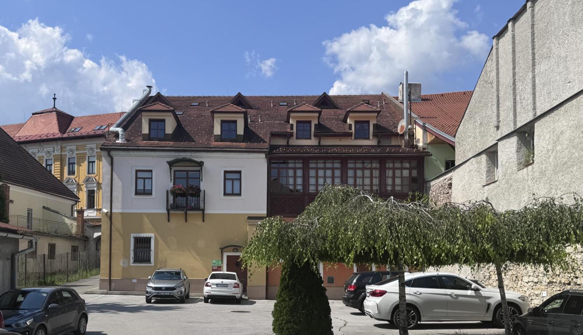 Penzion Grand, Self Check-In, Free Private Parking Banska Bystrica Exterior photo