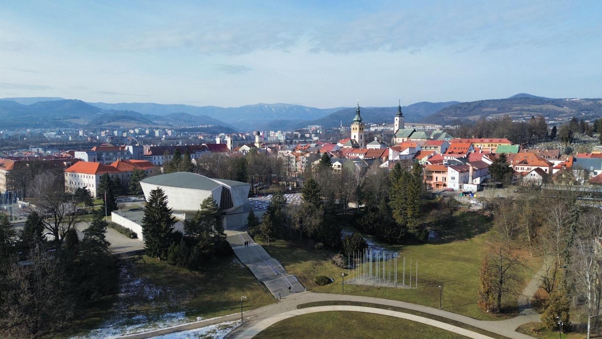 Penzion Grand, Self Check-In, Free Private Parking Banska Bystrica Exterior photo
